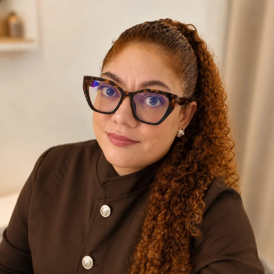 Dra. Natália Xavier, cirurgiã-dentista especialista em Estomatologia